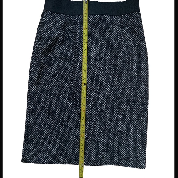 Dolce y Gabana pencil skirt - Picture 2 of 11
